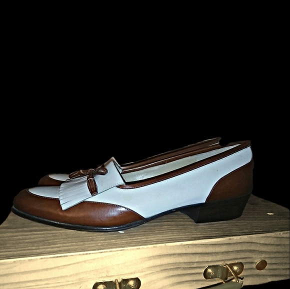 Ferragamo - Picture 2 of 3